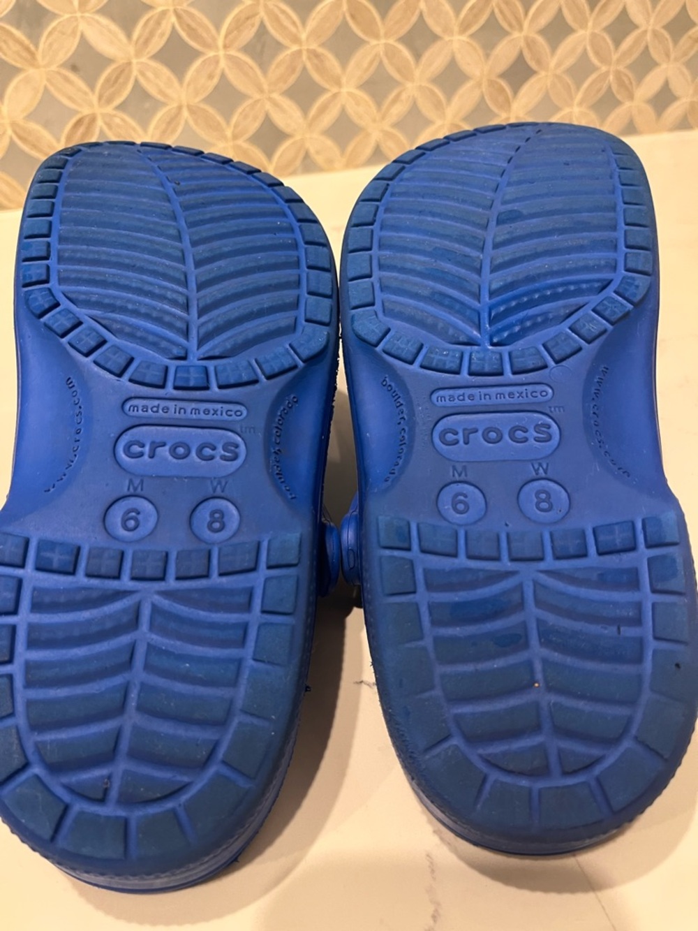 Crocs Baya Classic Clogs in Bright Blue Women's Size 8 - Picture 10 of 11